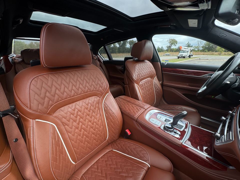 2021 BMW ALPINA B7