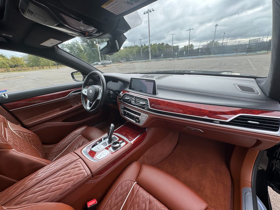 2021 BMW ALPINA B7