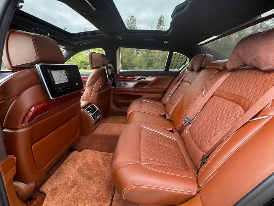 2021 BMW ALPINA B7