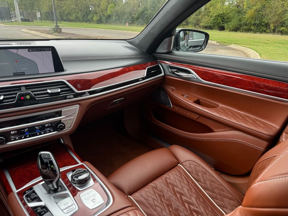 2021 BMW ALPINA B7