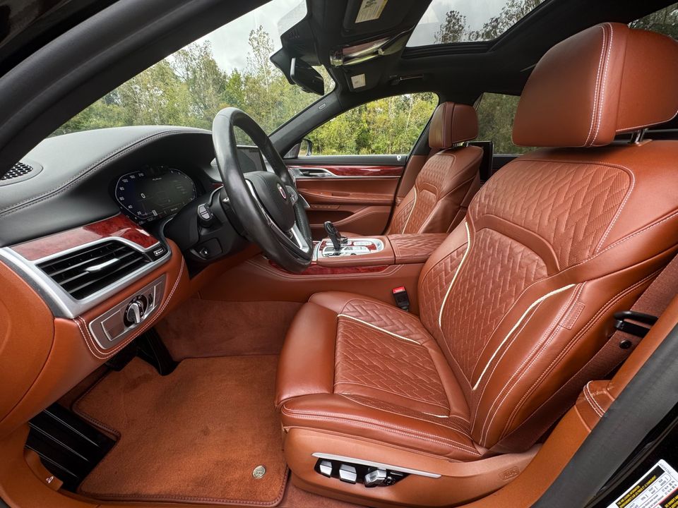 2021 BMW ALPINA B7