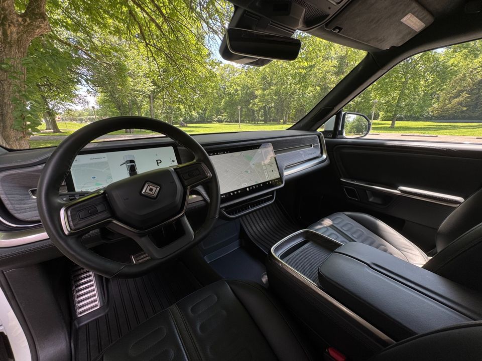 2023 Rivian R1T