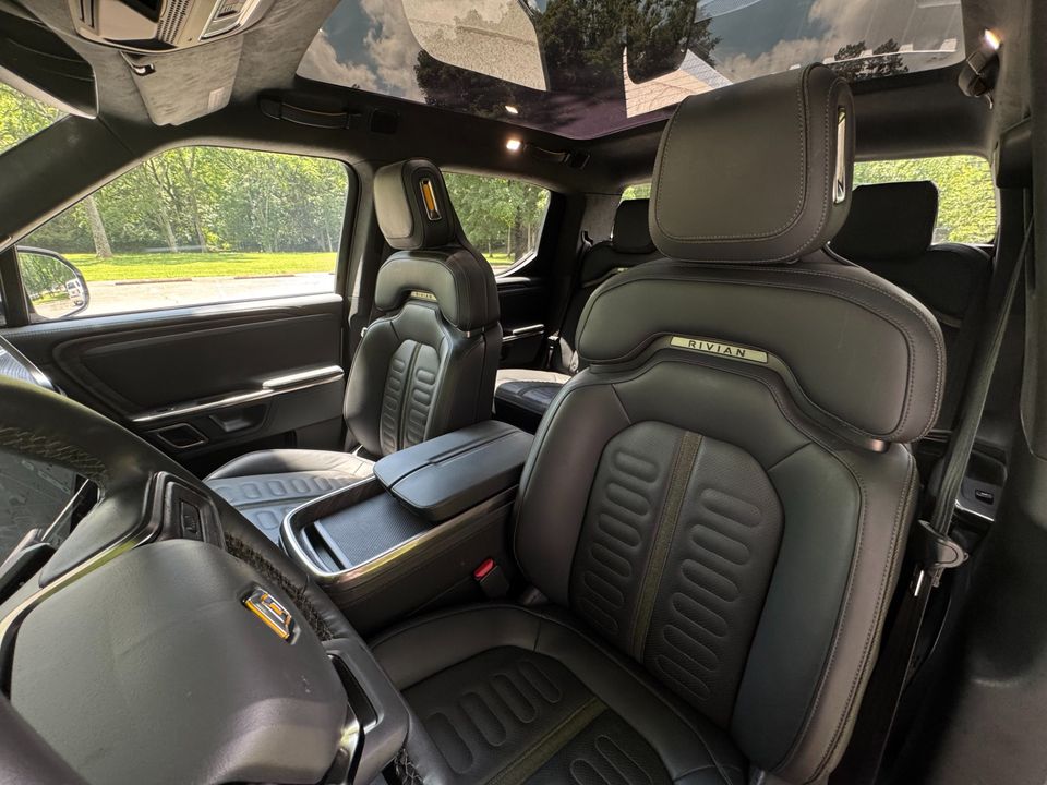 2023 Rivian R1T