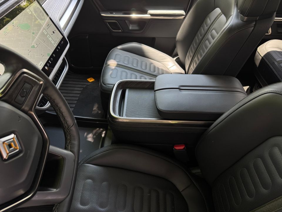 2023 Rivian R1T