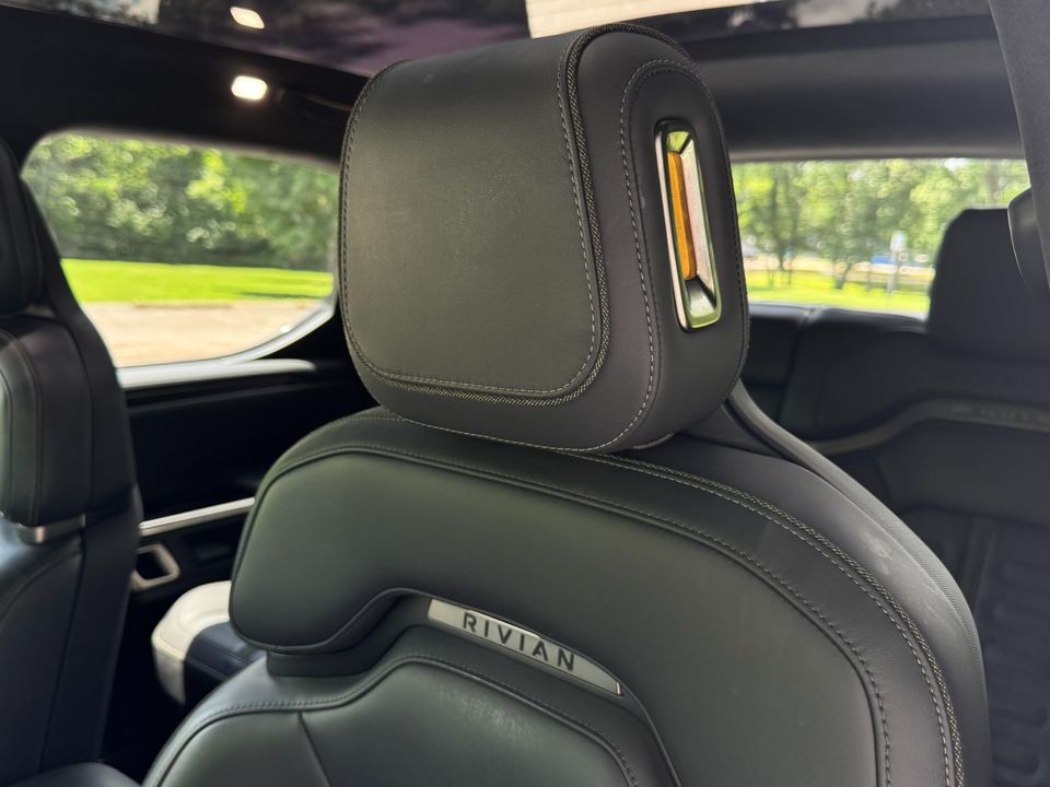 2023 Rivian R1T