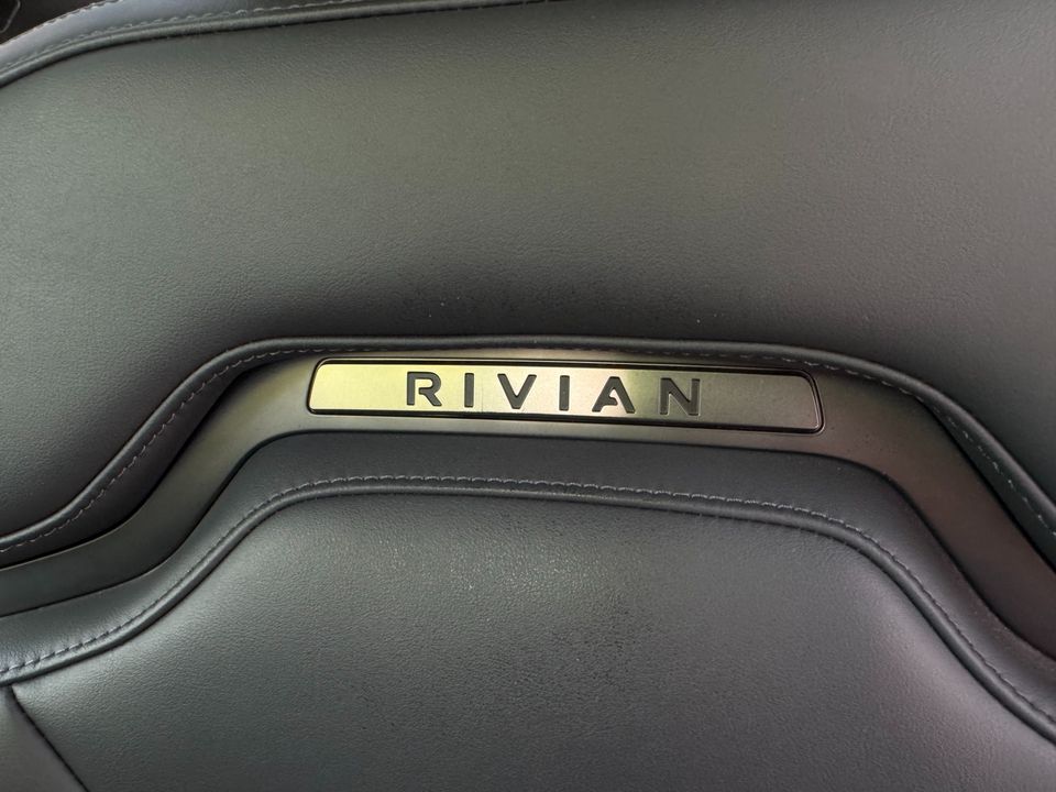 2023 Rivian R1T