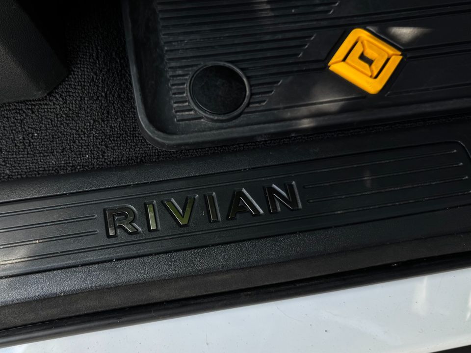 2023 Rivian R1T