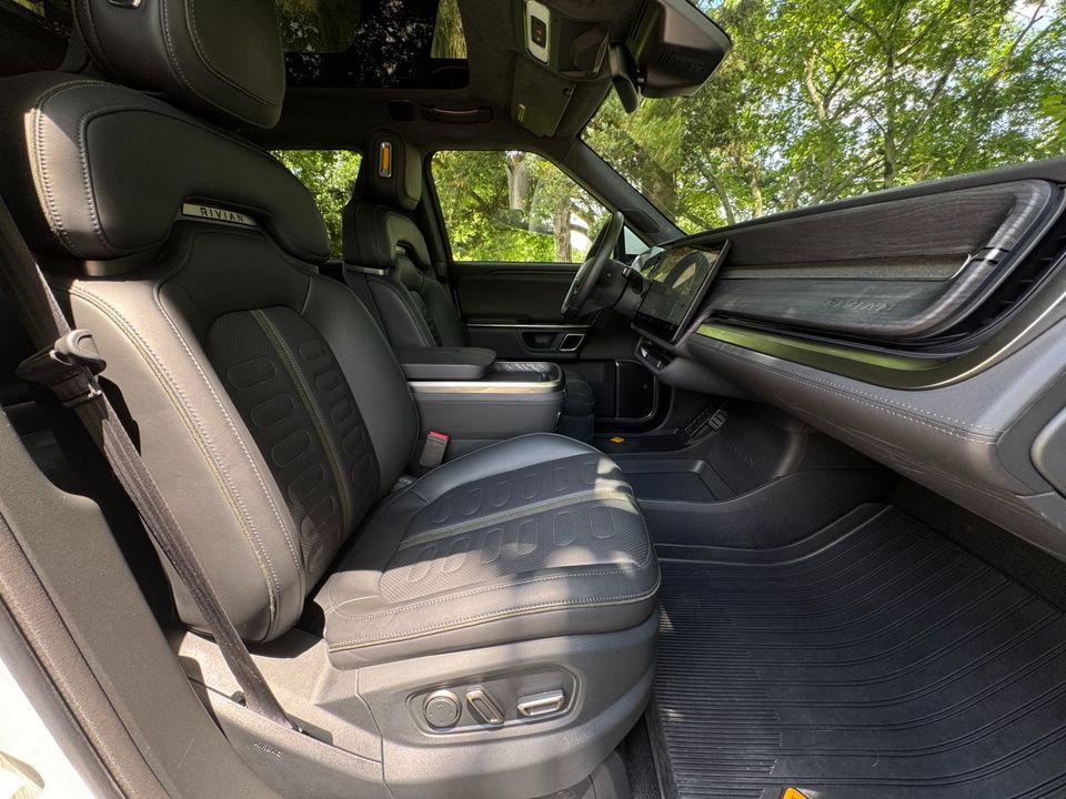 2023 Rivian R1T