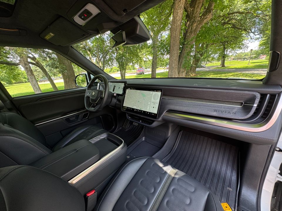 2023 Rivian R1T