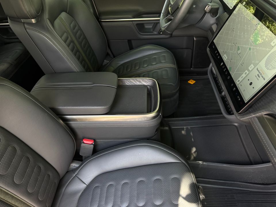 2023 Rivian R1T
