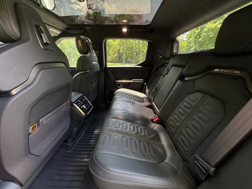 2023 Rivian R1T