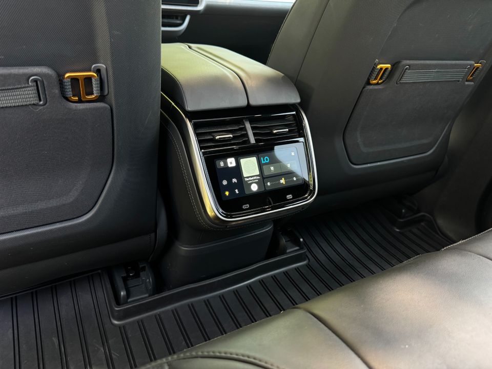 2023 Rivian R1T