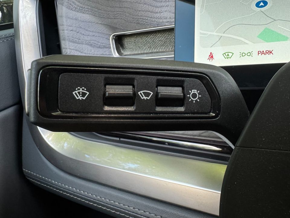 2023 Rivian R1T
