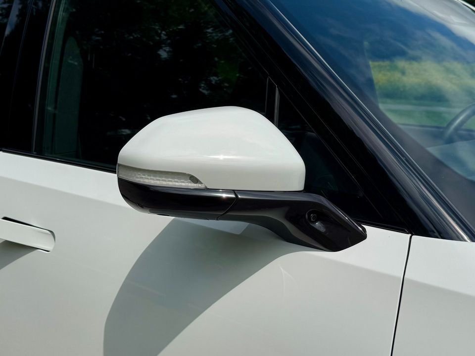 2023 Rivian R1T