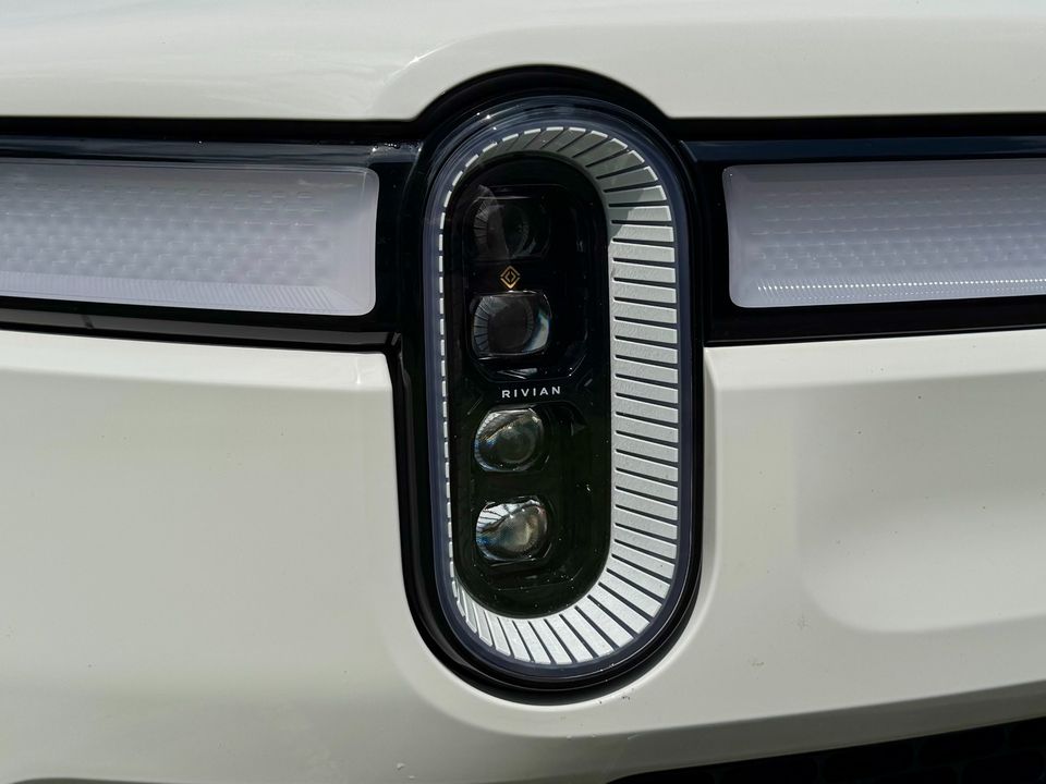 2023 Rivian R1T