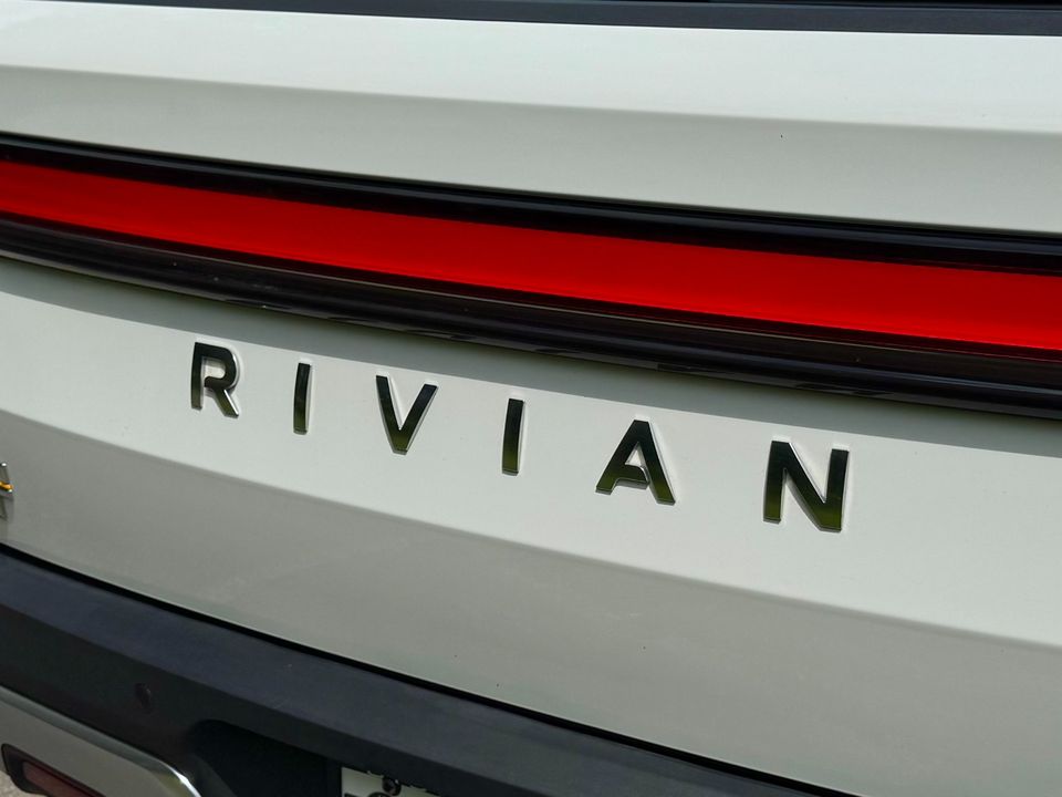 2023 Rivian R1T