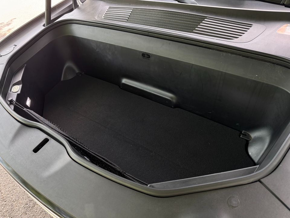 2023 Rivian R1T