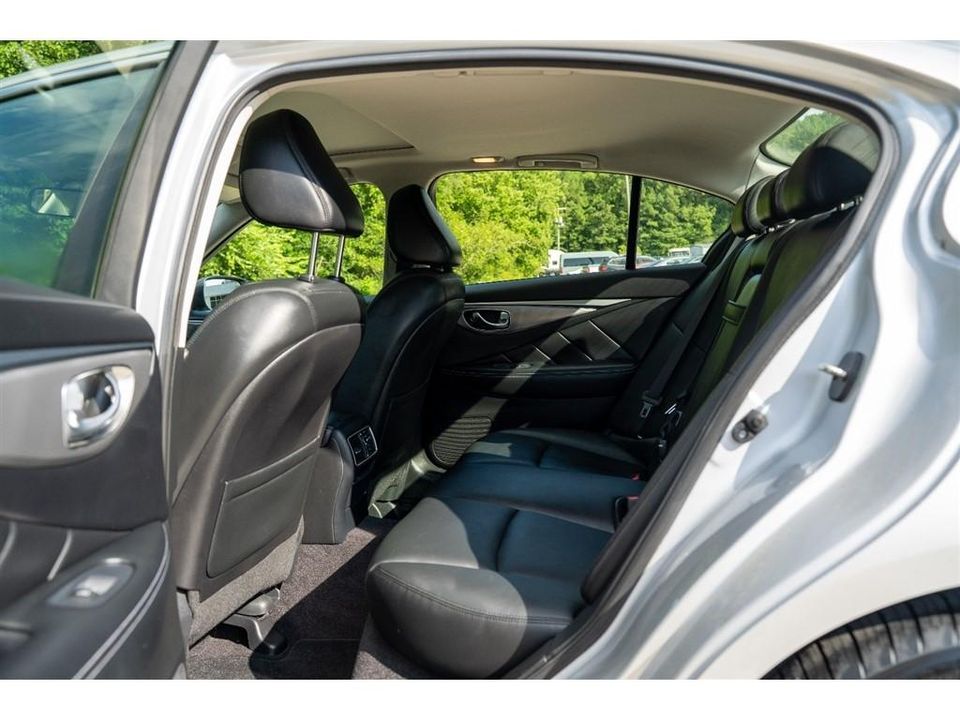 2015 Infiniti Q50