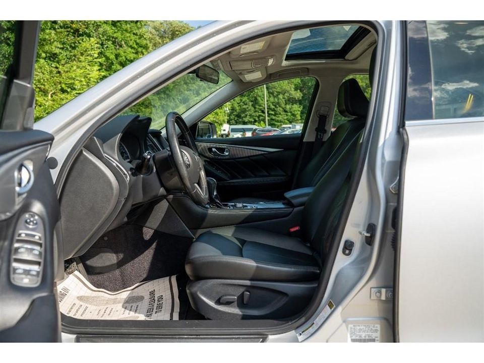 2015 Infiniti Q50
