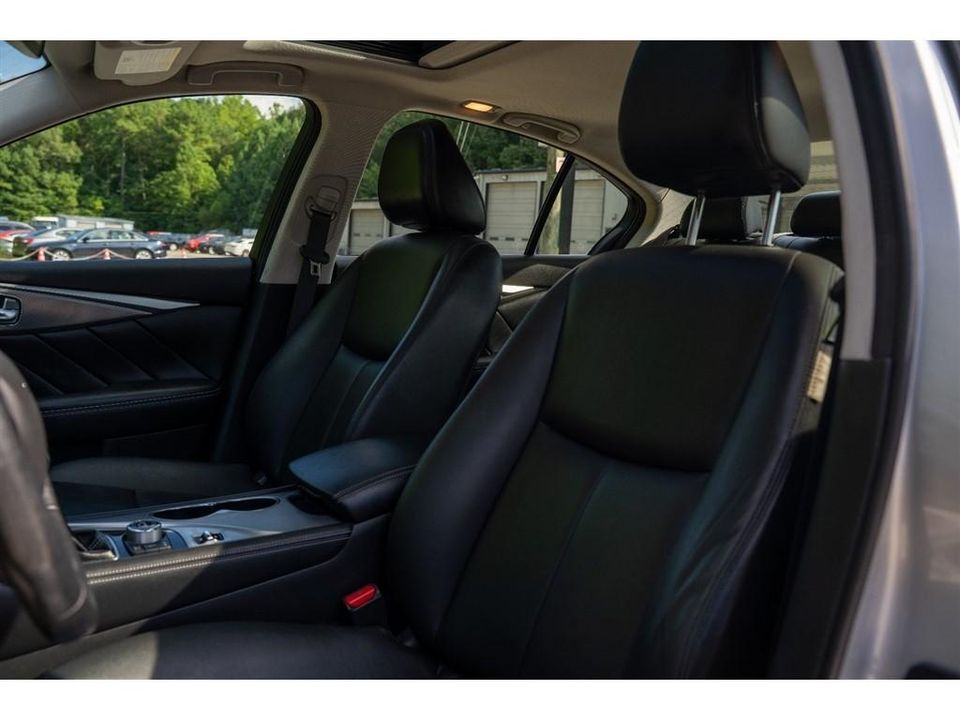 2015 Infiniti Q50