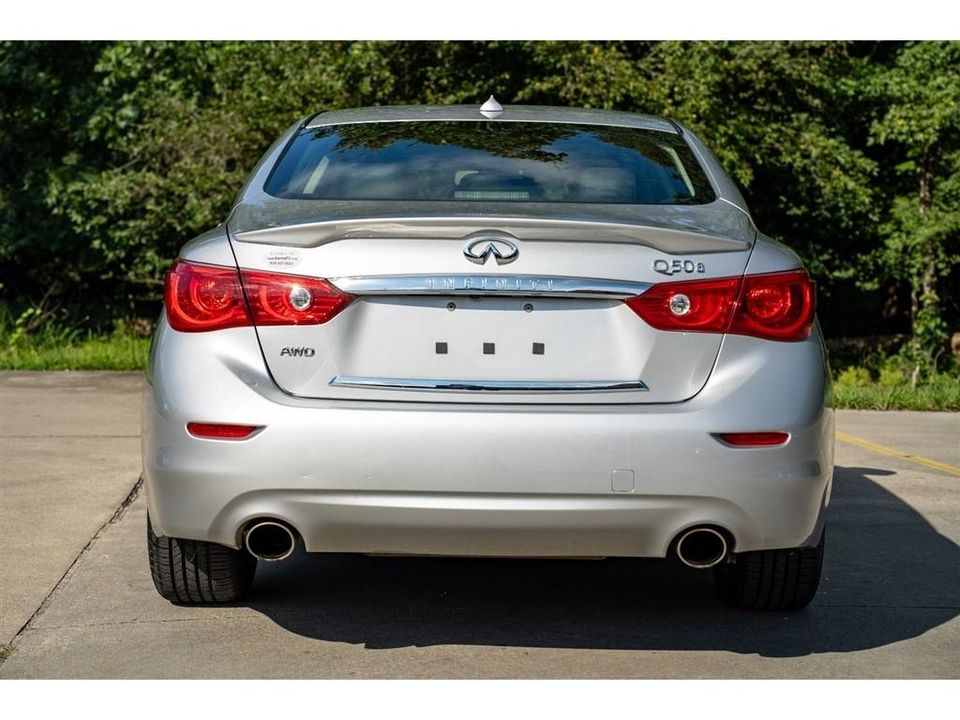 2015 Infiniti Q50