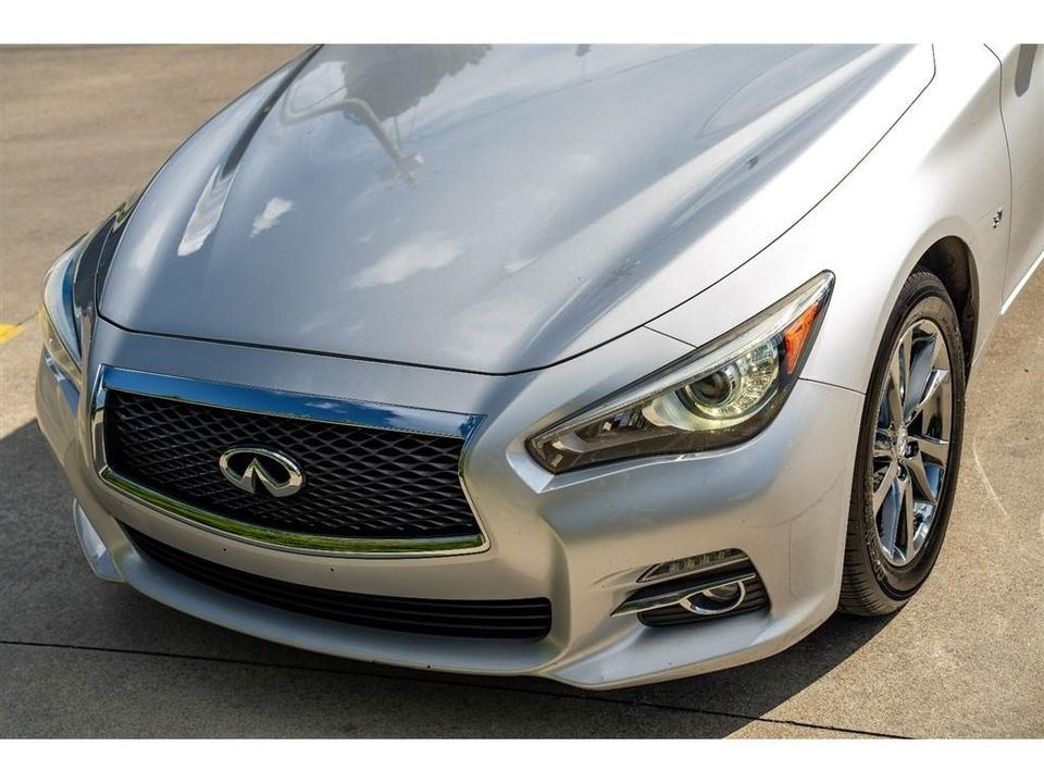 2015 Infiniti Q50