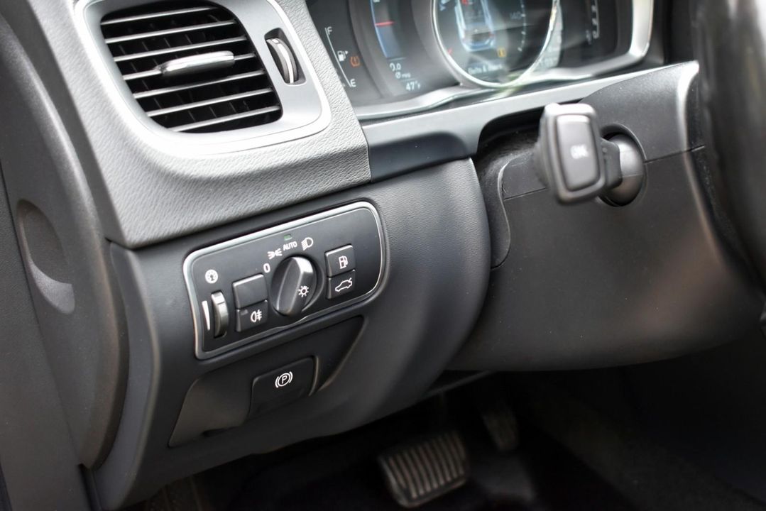 2016 Volvo V60