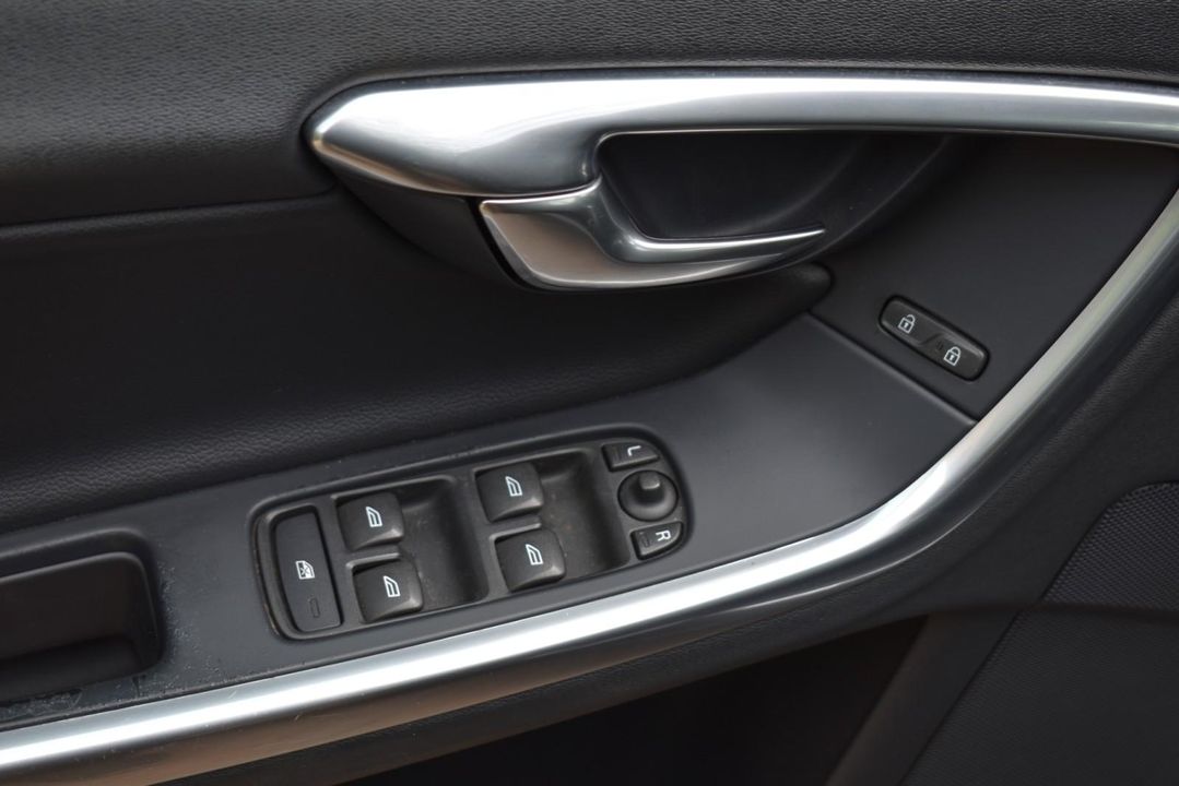 2016 Volvo V60