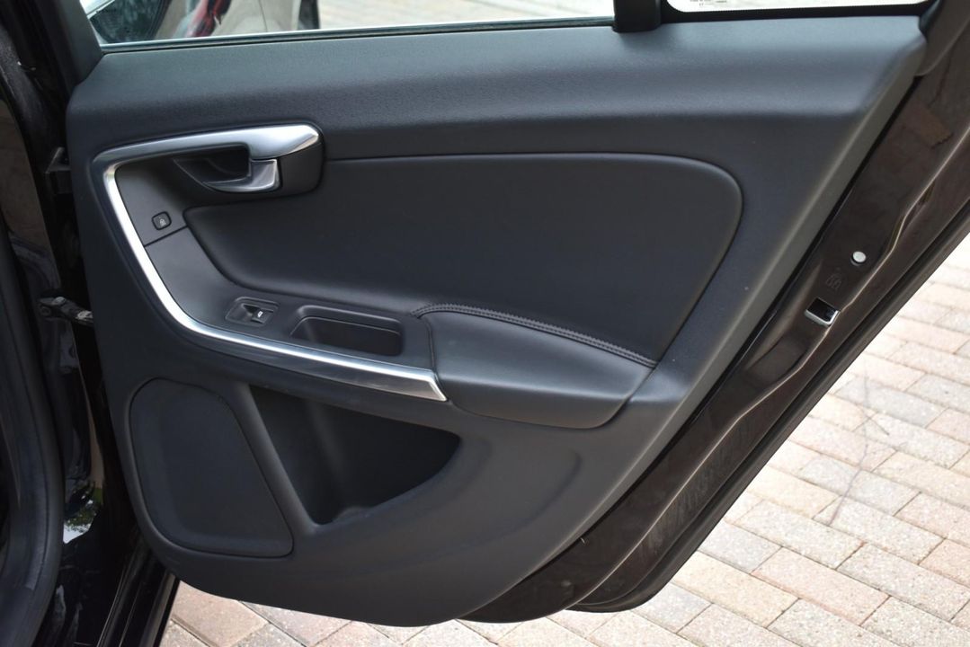 2016 Volvo V60