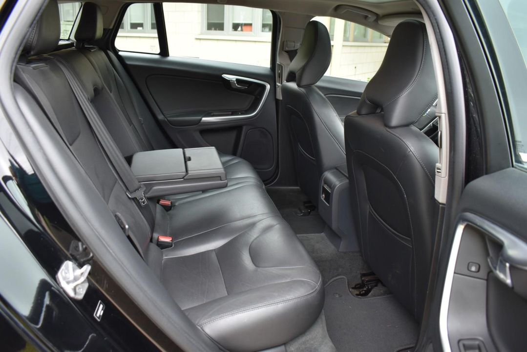 2016 Volvo V60