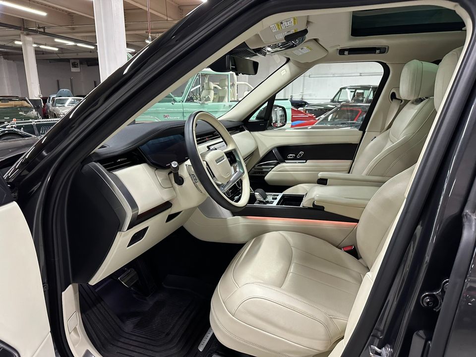 2023 Land Rover Range Rover SE SWB