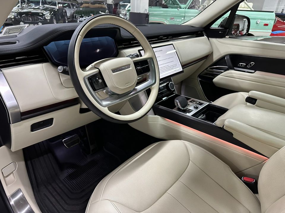 2023 Land Rover Range Rover SE SWB
