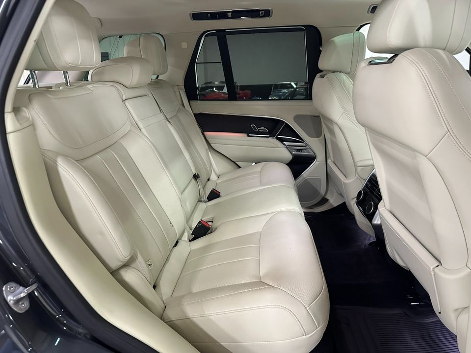 2023 Land Rover Range Rover SE SWB