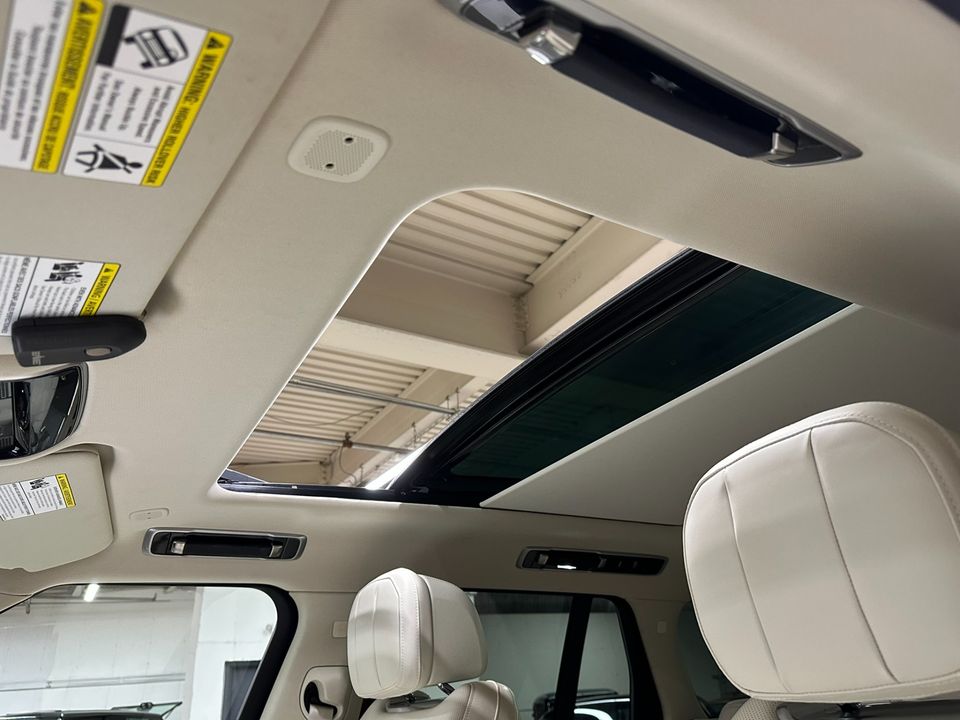 2023 Land Rover Range Rover SE SWB