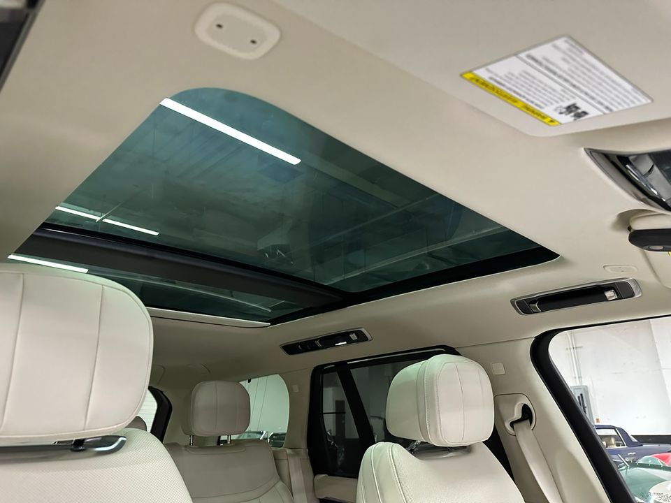 2023 Land Rover Range Rover SE SWB