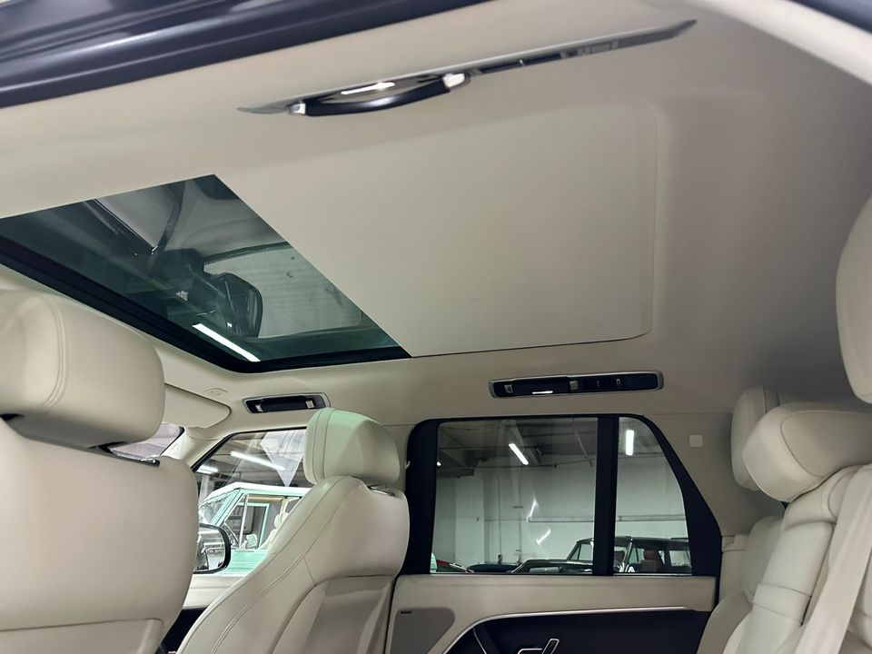 2023 Land Rover Range Rover SE SWB