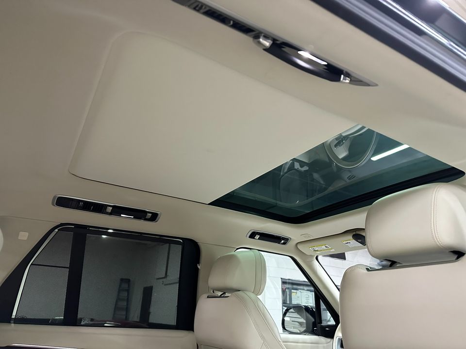 2023 Land Rover Range Rover SE SWB