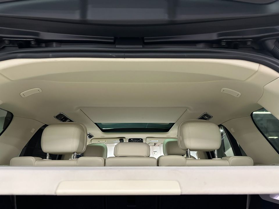 2023 Land Rover Range Rover SE SWB
