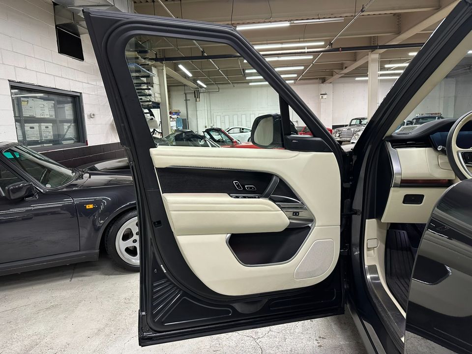 2023 Land Rover Range Rover SE SWB