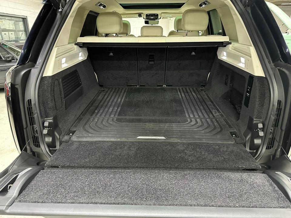 2023 Land Rover Range Rover SE SWB