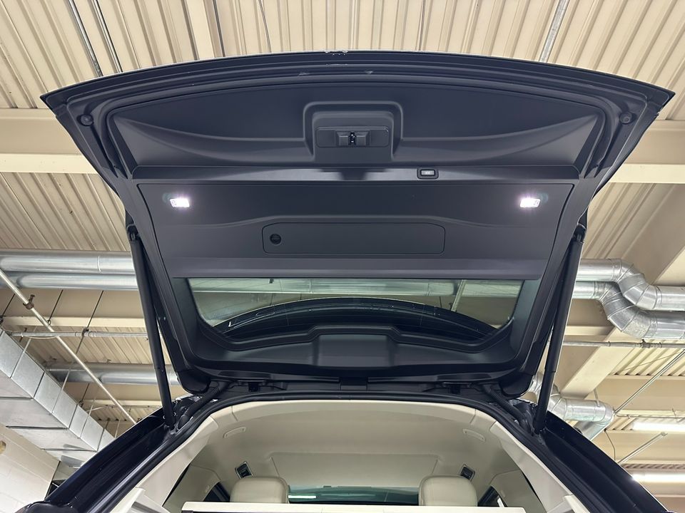 2023 Land Rover Range Rover SE SWB