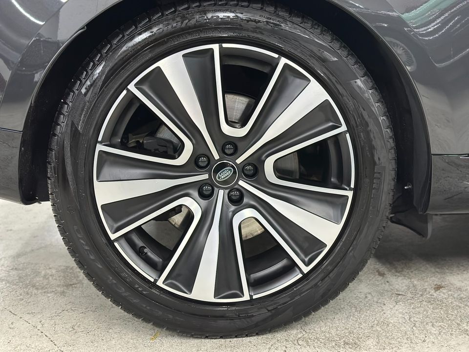2023 Land Rover Range Rover SE SWB