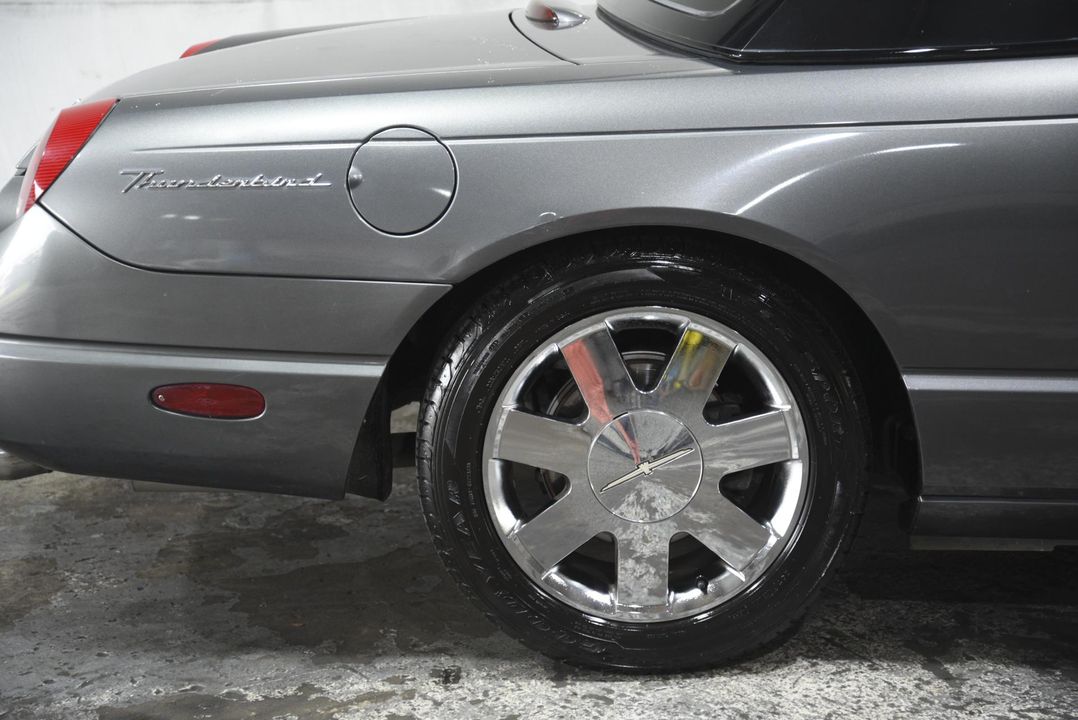 2003 Ford Thunderbird