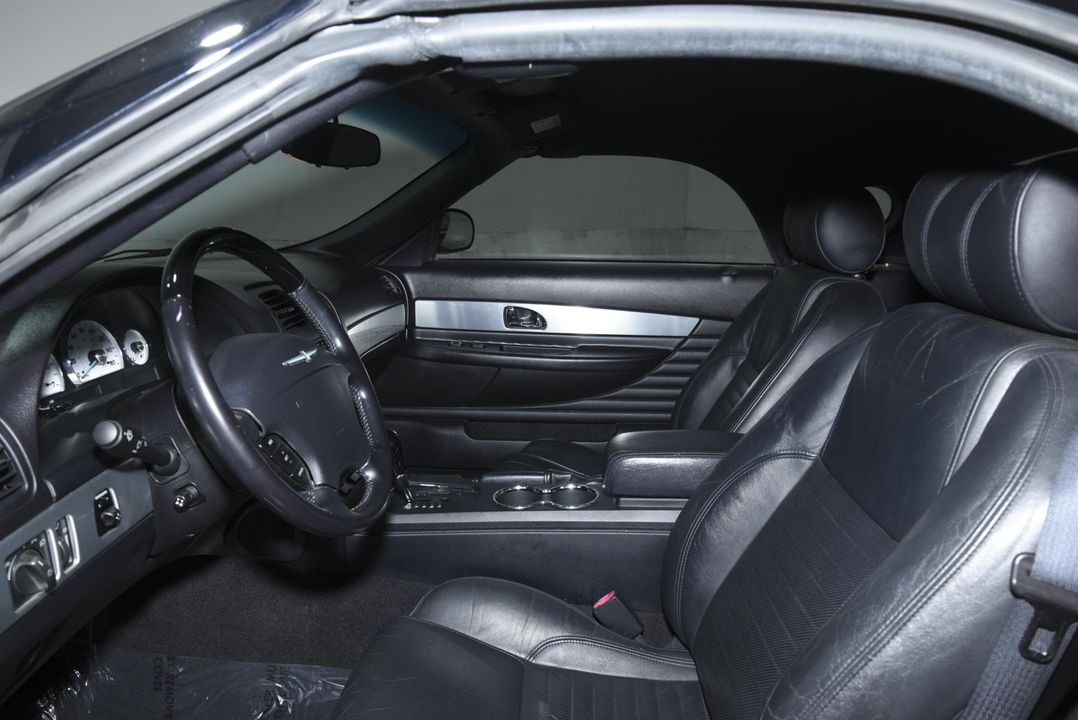 2003 Ford Thunderbird