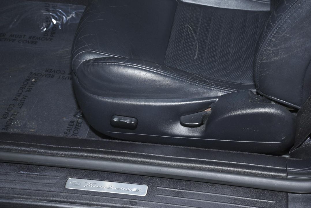 2003 Ford Thunderbird