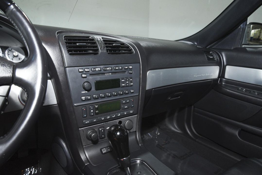 2003 Ford Thunderbird