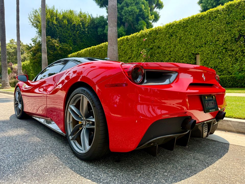 2016 Ferrari 488 GTB