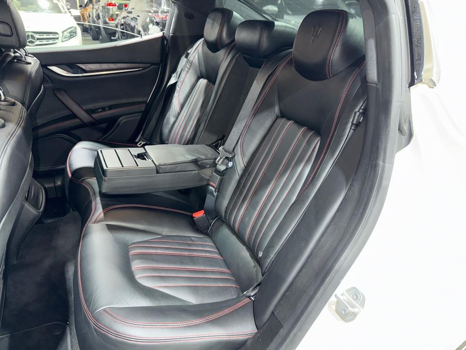 2015 Maserati Ghibli