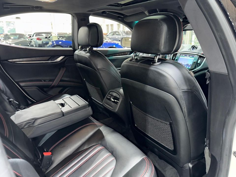 2015 Maserati Ghibli