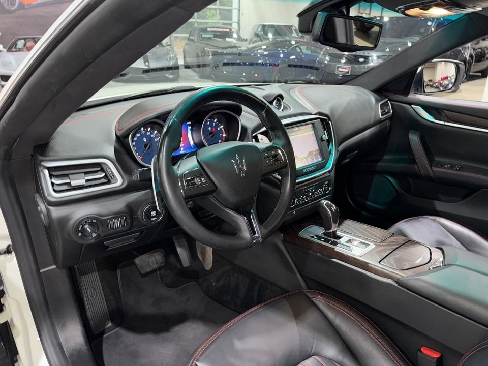 2015 Maserati Ghibli
